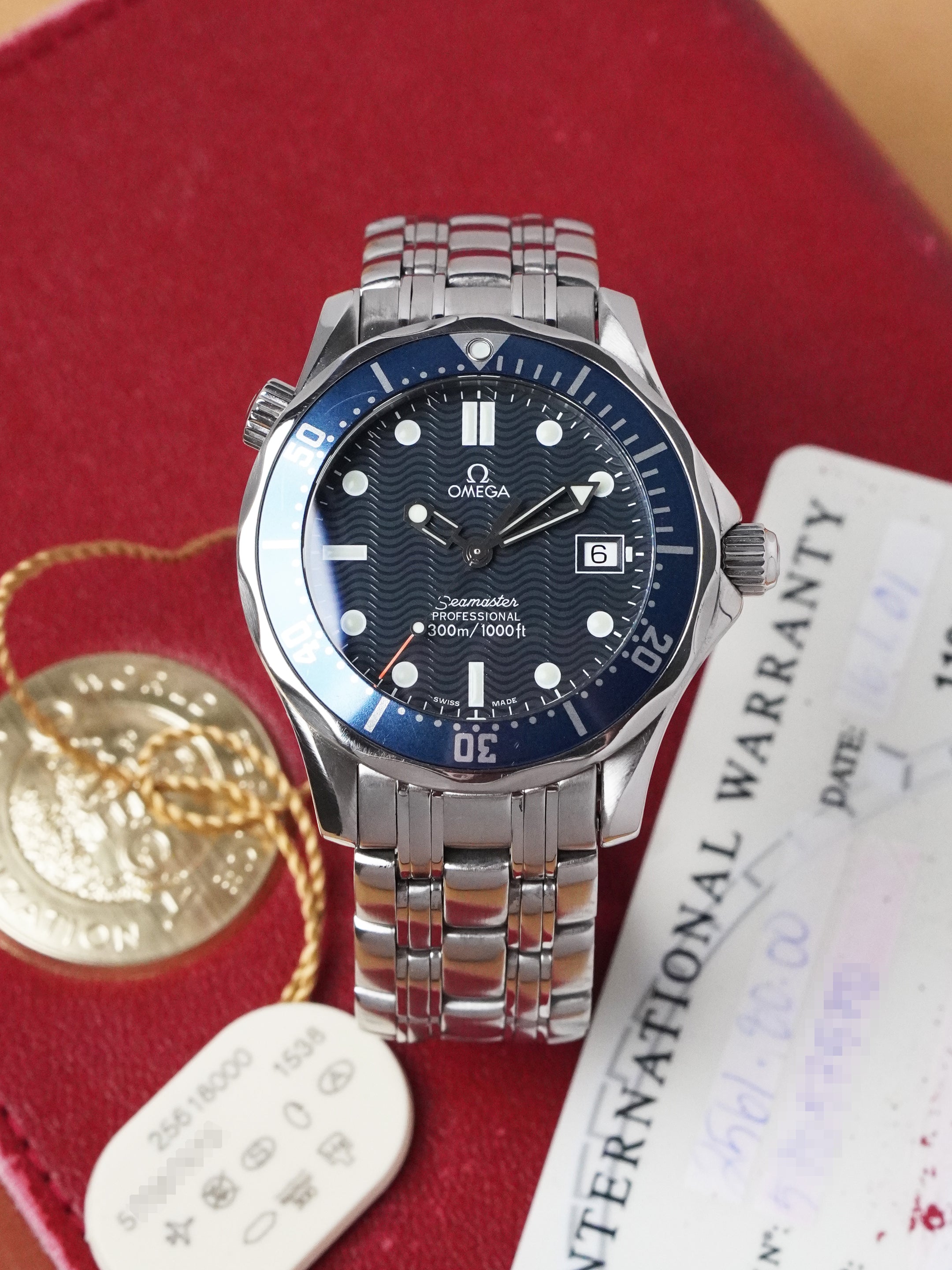 Omega Seamaster Diver 300M 2561.80 - Stainless Steel, Blue Dial, Quartz, Full Set (1998)