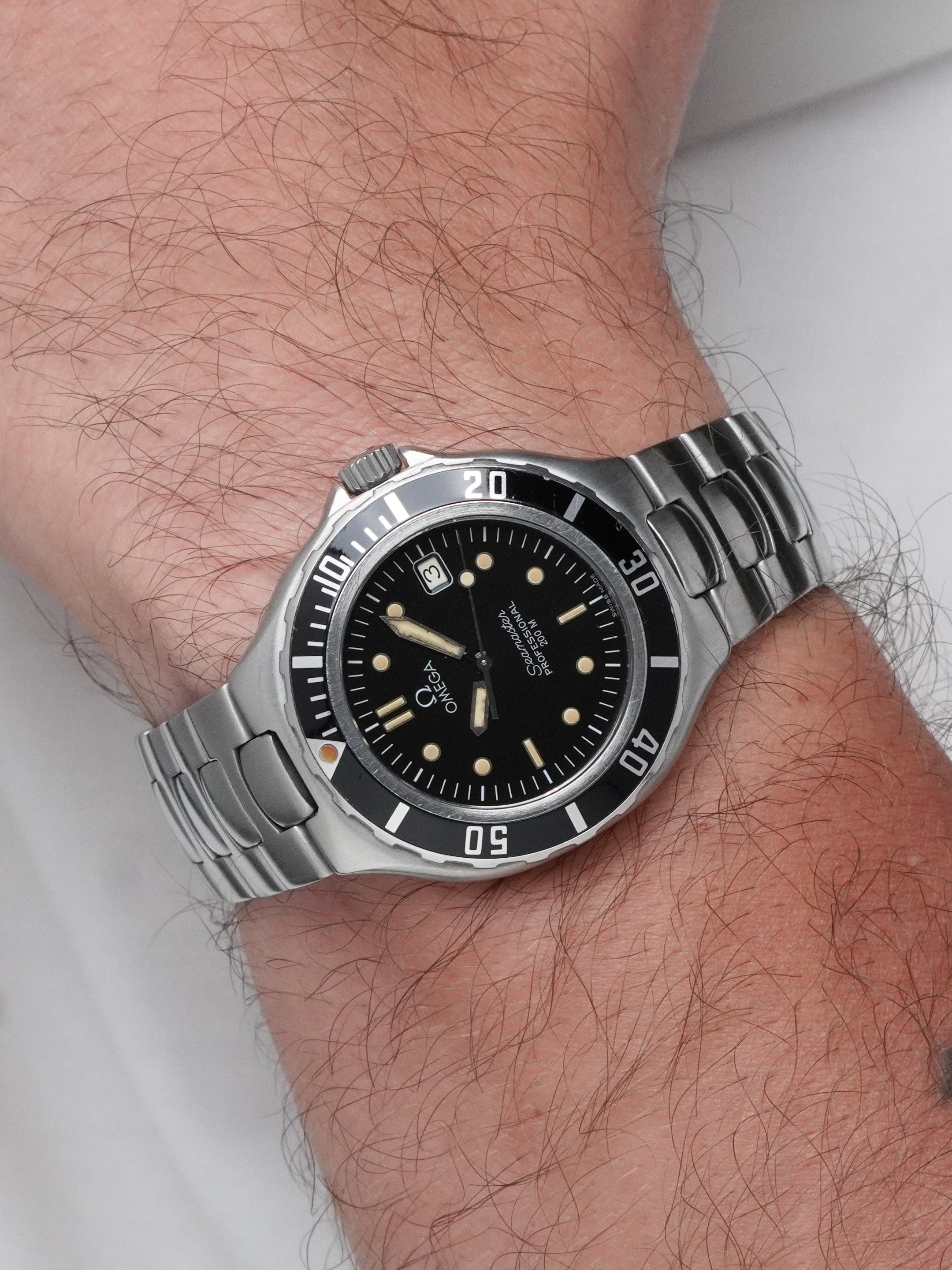 Omega Seamaster Professional 200m "Pre-Bond" 396.1052 - Black Dial, Quartz, Box (1989)