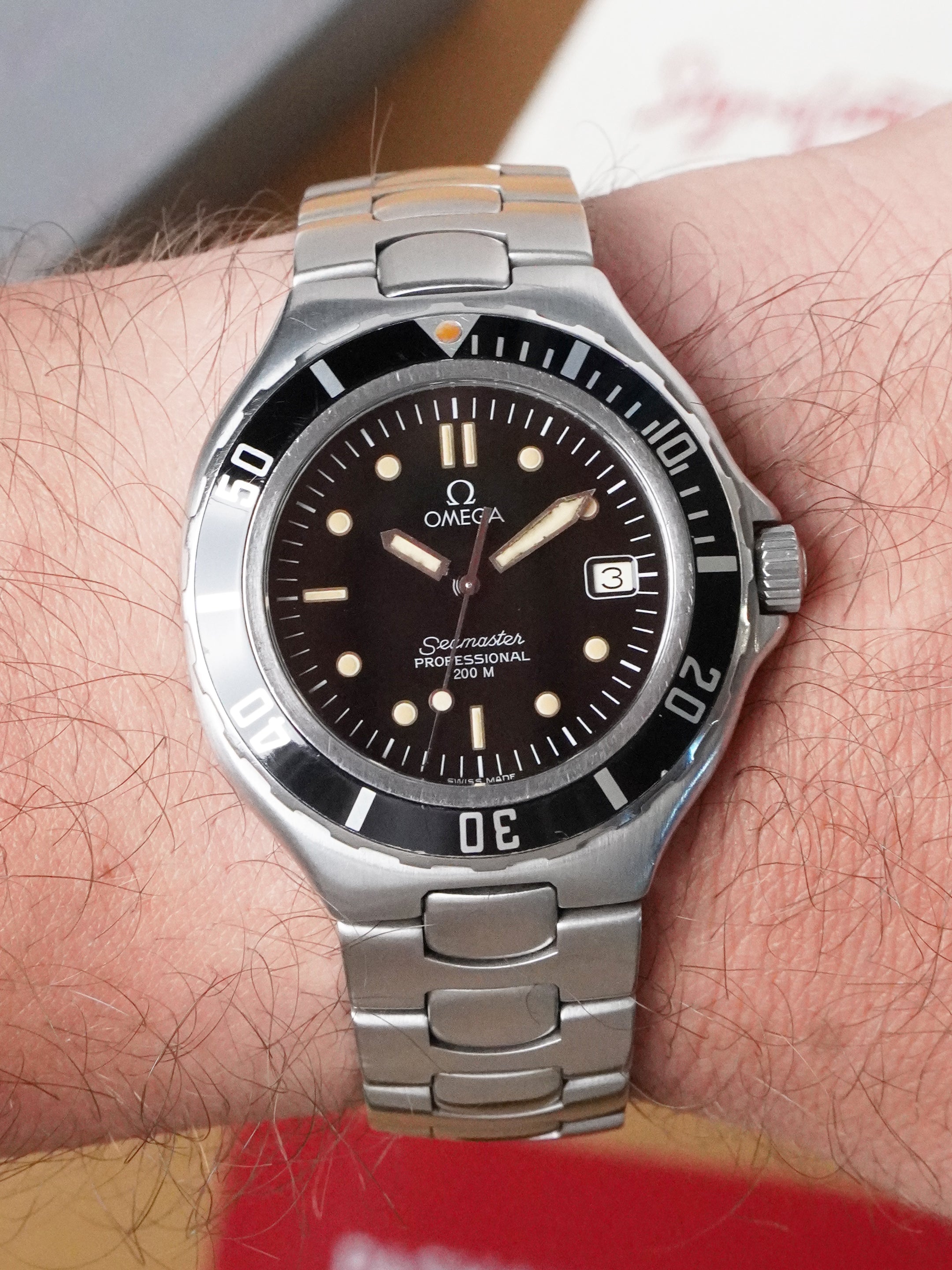 Omega Seamaster Professional 200m "Pre-Bond" 396.1052 - Black Dial, Quartz, Box (1989)