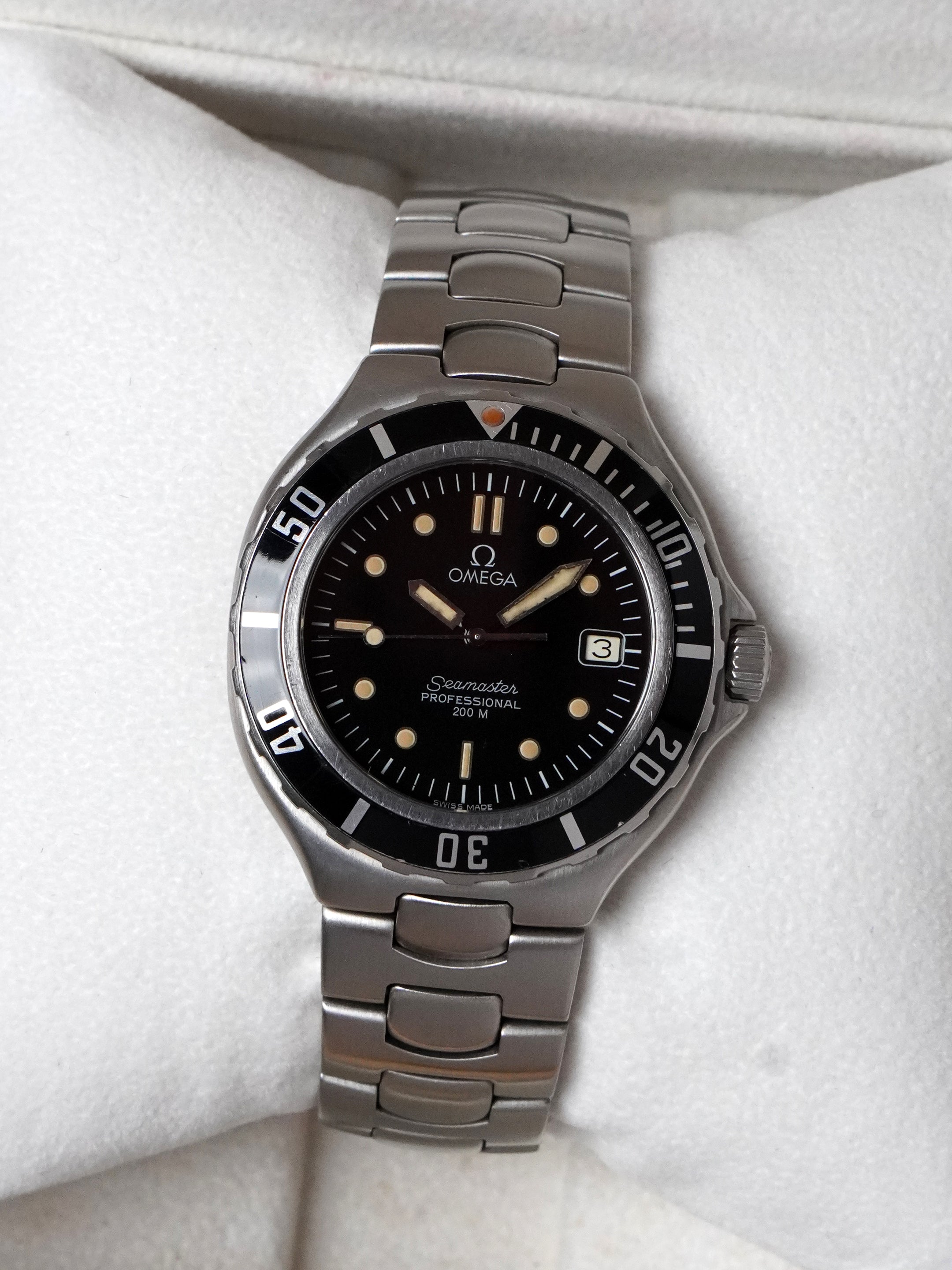 Omega Seamaster Professional 200m "Pre-Bond" 396.1052 - Black Dial, Quartz, Box (1989)