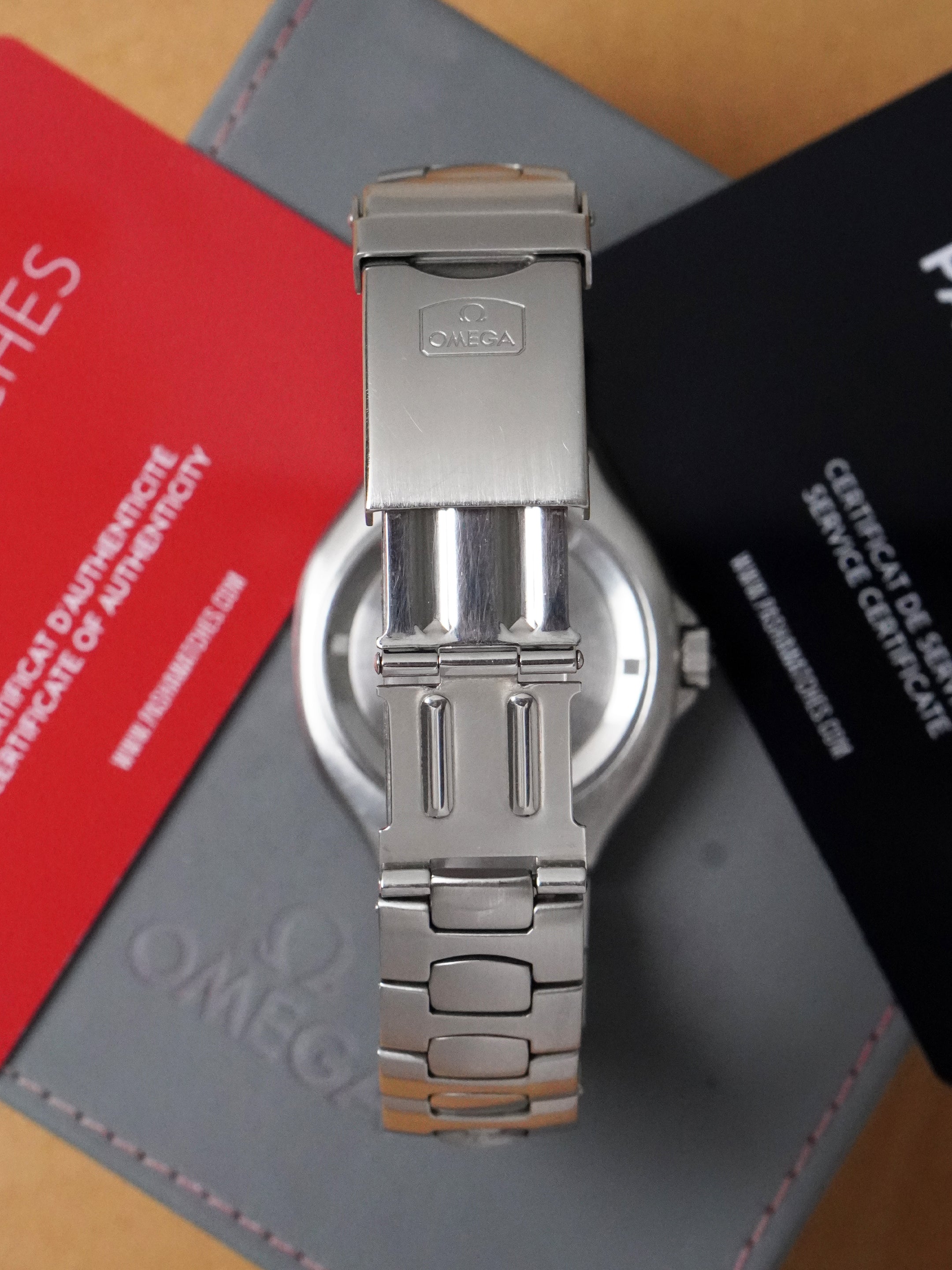 Omega Seamaster Professional 200m "Pre-Bond" 396.1052 - Black Dial, Quartz, Box (1989)