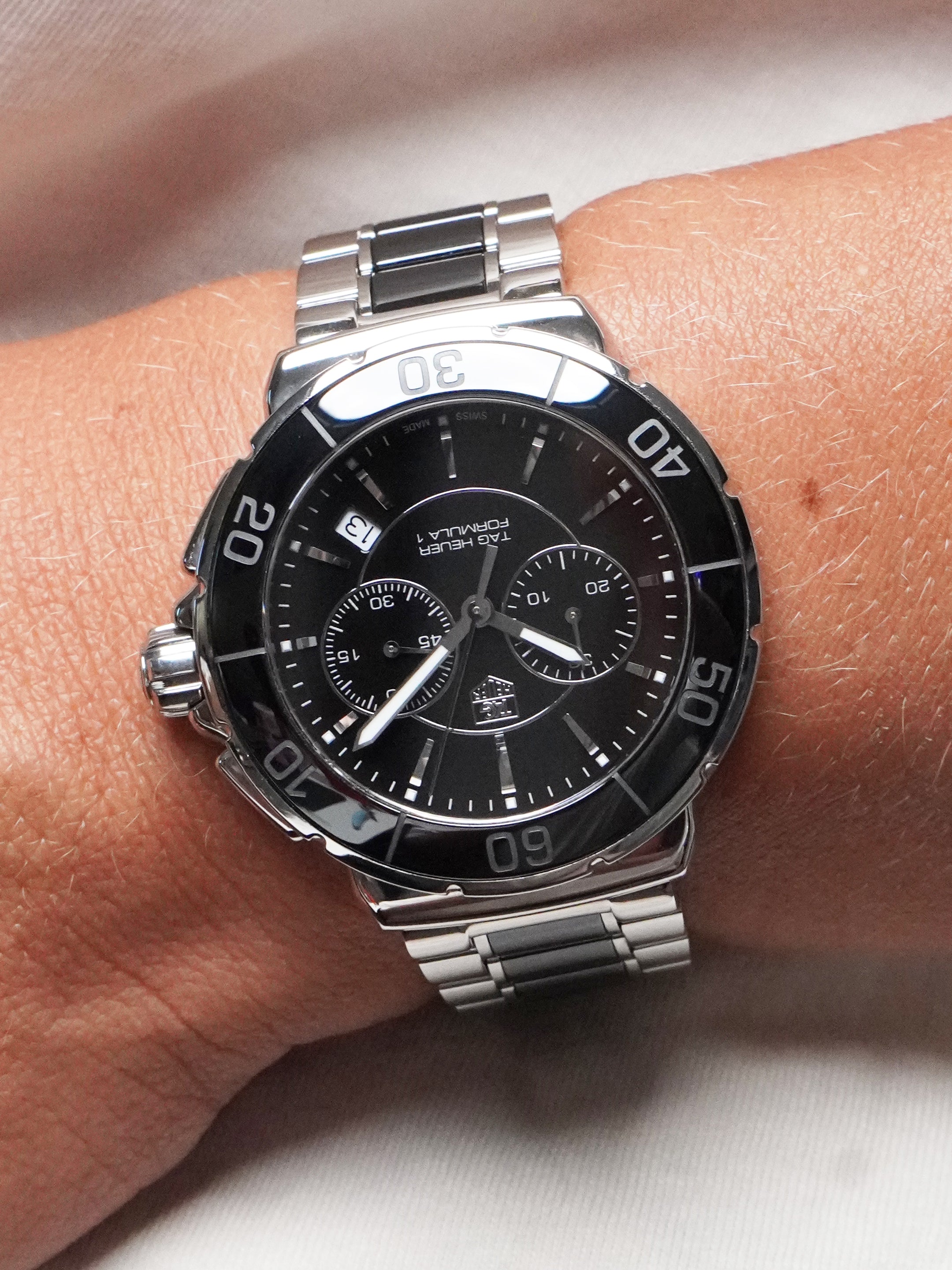 TAG Heuer Formula 1 CAH1210 - Ceramic / Stainless Steel, Black Dial, Quartz, Full Set (2011)