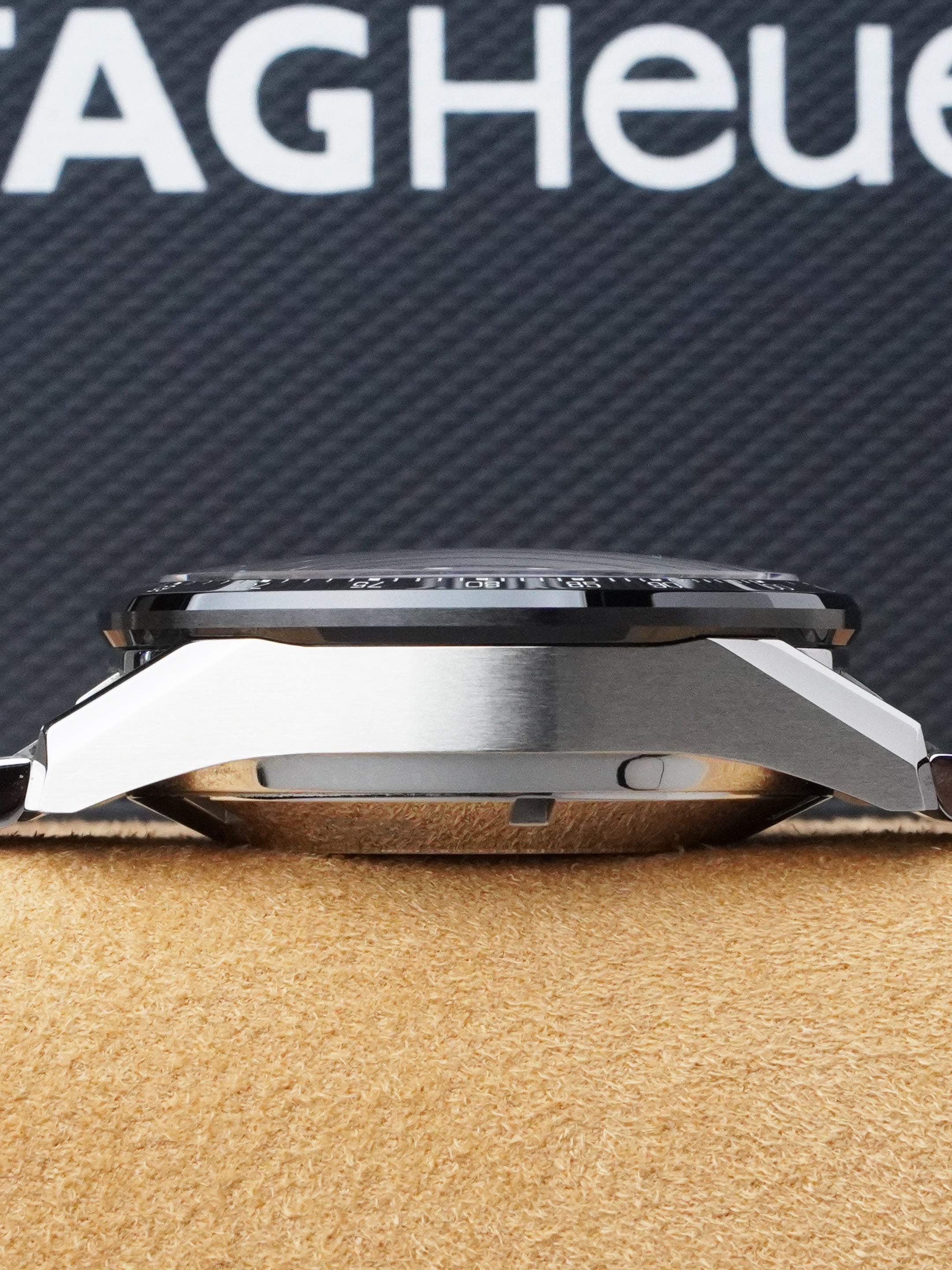 TAG Heuer Carrera Calibre 16 CBM2110.BA0651 - Stainless Steel, Black Dial, Automatic, Full Set (2024)